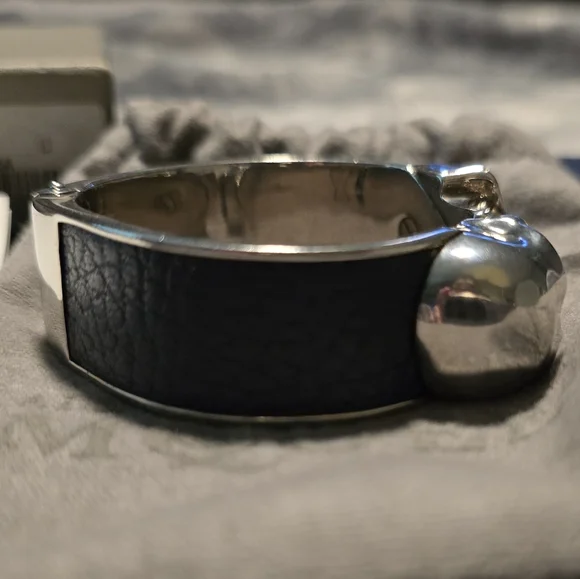 ALEXANDER MCQUEEN Leather & Metal Twin Skull Hinged Cuff